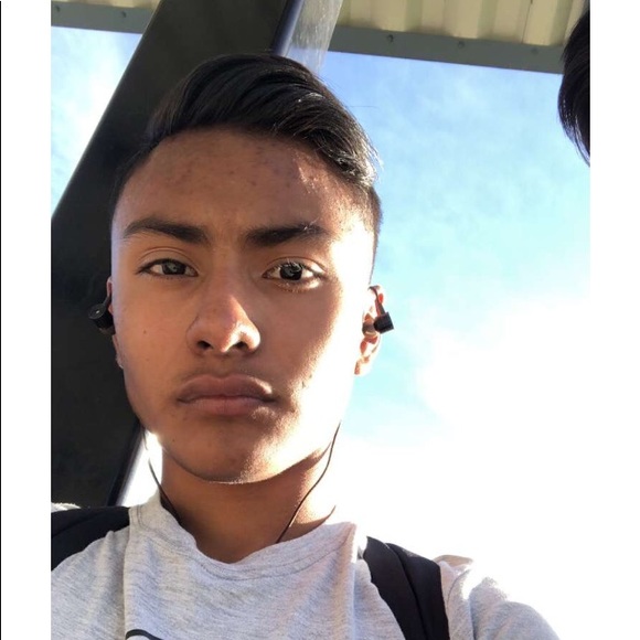 Profile Picture of Elijah Moyeda (@moyeda) on Poshmark