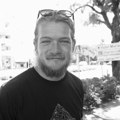 Profile Picture of Aaron Bielenberg🎼🎹🎻📟🧮📈📉📊🗺️🏉 (@Amfoxenberg) on Twitter