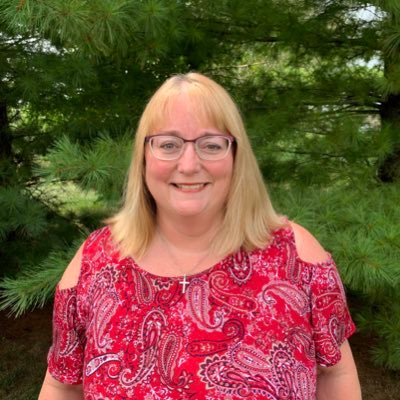 Profile Picture of Deanna Somers (@MrsSomers_wtes) on Twitter