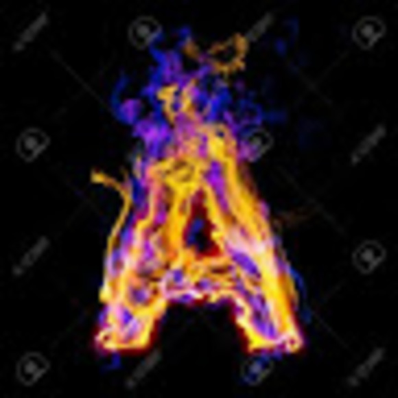 Profile Picture of Ashley Holdsworth (@anholdsworth90) on Poshmark