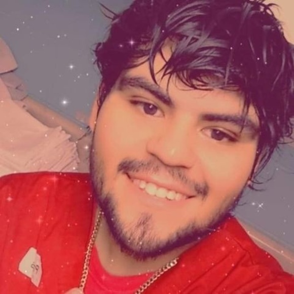 Profile Picture of Gerardo Romero (@gerardoromer325) on Poshmark