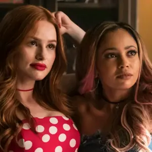 Profile Picture of Bughead..Choni (@burghead..choni) on Tiktok
