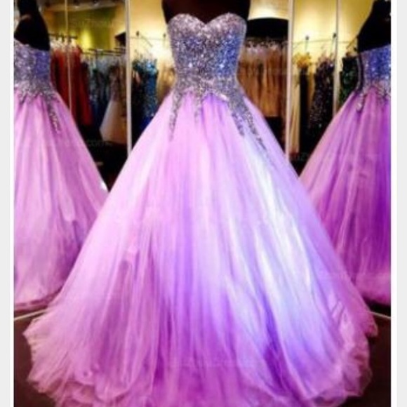 Profile Picture of Abi Loudermilk (@abi1gale) on Poshmark