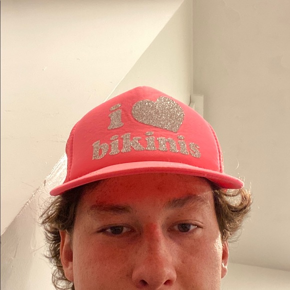 Profile Picture of Garrett Hasegawa (@hasegawagarrett) on Poshmark