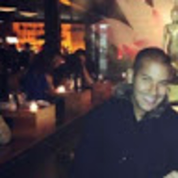 Profile Picture of Jonathan Velez (@jonathanvele638) on Poshmark