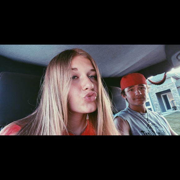 Mia Banion - Poshmark Profile Picture of Mia Banion (@miabanion) on Poshmark