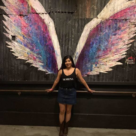 Profile Picture of Nancy Duron (@ngduron) on Poshmark