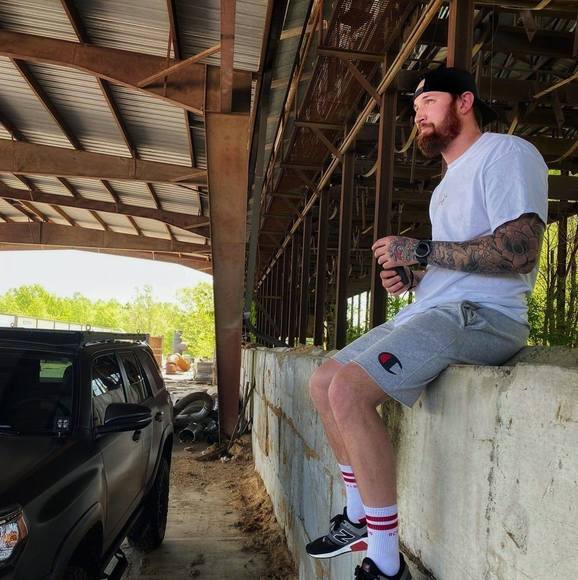 Profile Picture of Chris Gulley (@cjgulley5) on Poshmark