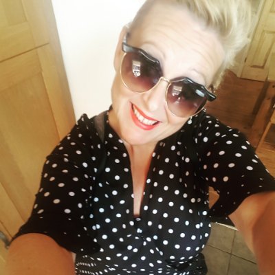 Kim Pilling Stirling - Twitter Profile Picture of Kim Pilling Stirling (@kimthecase) on Twitter