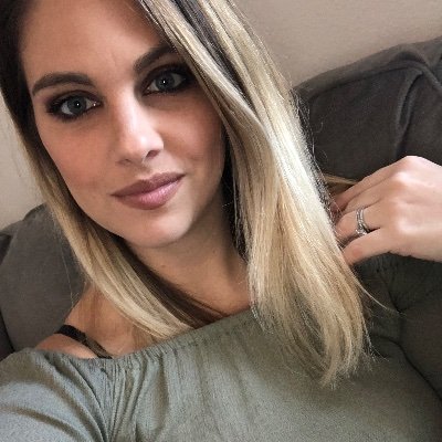 Profile Photo of Amanda Bombard (@Amandabombard1) on Twitter