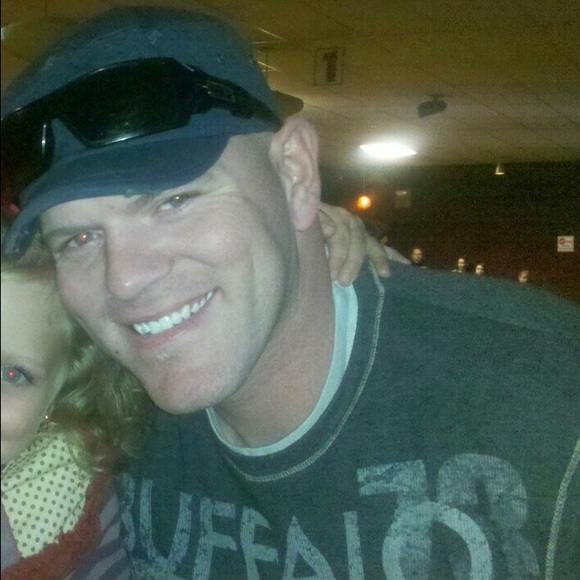 Profile Picture of Daniel Burnett (@daniel1529) on Poshmark