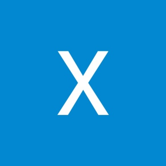 Profile Picture of Xinling Simmons (@itislinger) on Poshmark