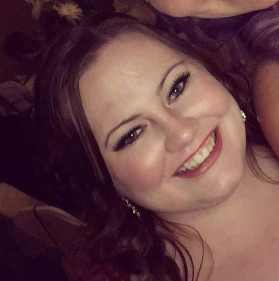 Profile Picture of Ashley Ogen-vasconcelles (@amovasco) on Poshmark