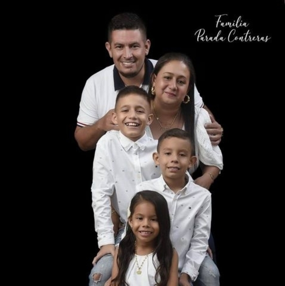 Profile Picture of Jefferson Parada (@petin02) on Poshmark