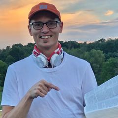 Profile Picture of Andrew Schock (@andrewpschock) on Tiktok