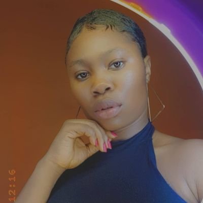 Profile Picture of Tobi Smith (@tbaby4realz) on Twitter