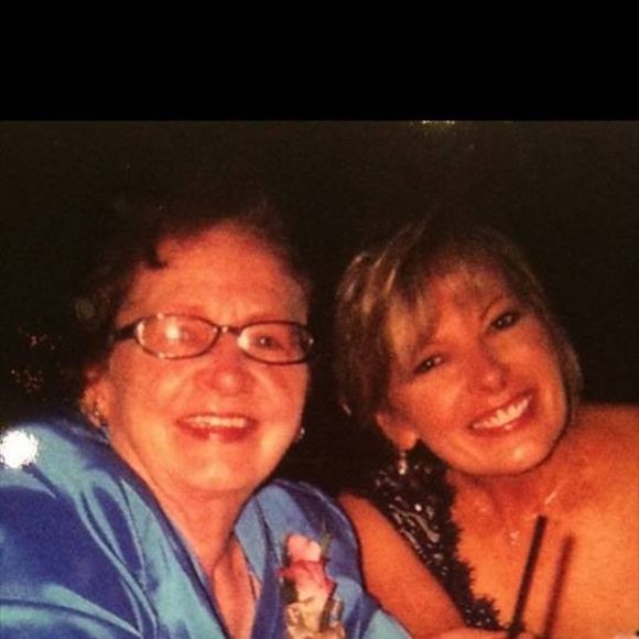 Profile Picture of Jan foster Traylor (@jantraylor) on Poshmark