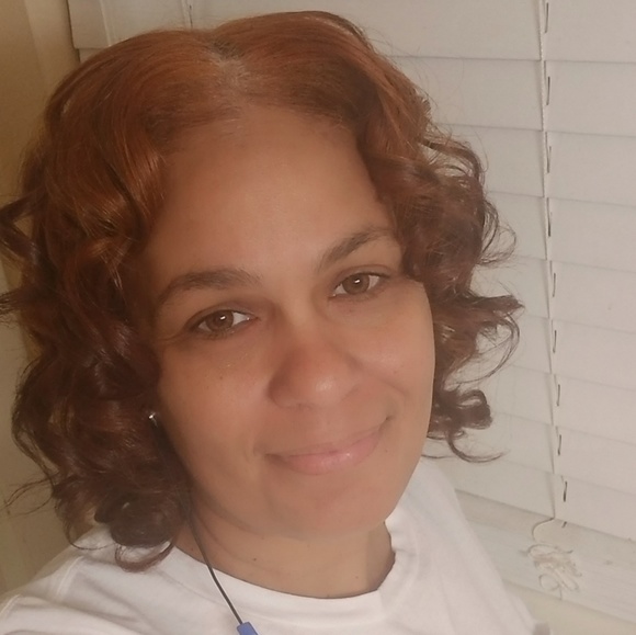 Profile Picture of Christina Lattimore (@currion19) on Poshmark