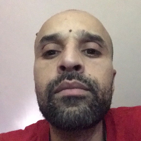 Profile Picture of Carlos Monteiro (@vintage456) on Poshmark