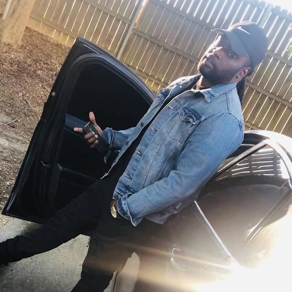 Profile Picture of Terry Dunbar (@terrywayne225) on Poshmark