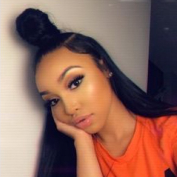 Profile Picture of Jannel House (@jannelhouse66) on Poshmark