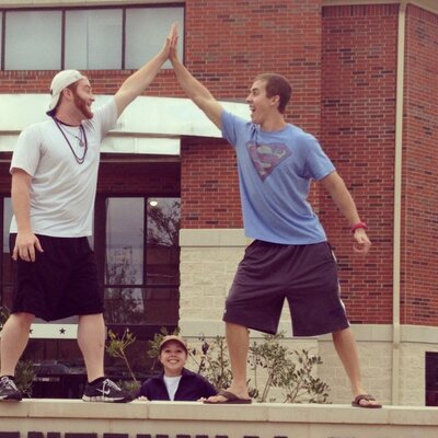 Profile Picture of James Dye (@JamesDye7) on Twitter