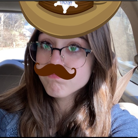 Profile Picture of Ava Smith (@kejinu) on Poshmark