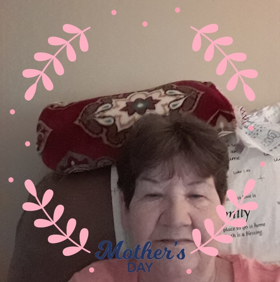 Profile Picture of Carol Meeks (@hammersj24) on Poshmark