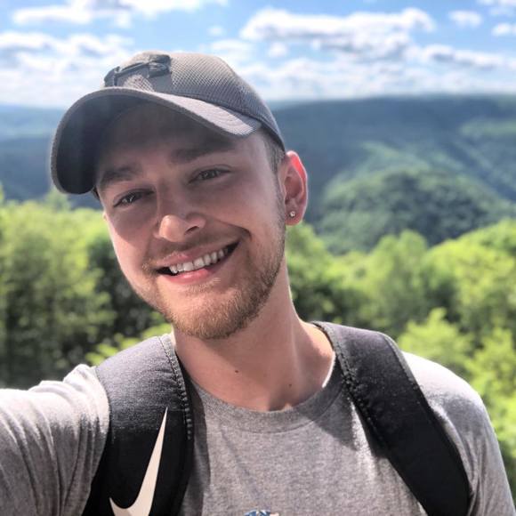 Profile Picture of Adam Terry (@adamterry) on Poshmark