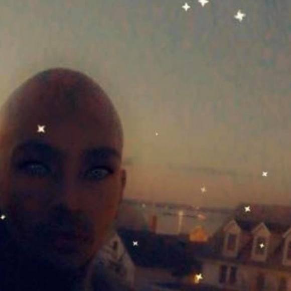 Profile Picture of Luis Saez (@lsaez_78) on Poshmark