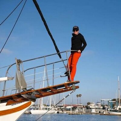 Profile Picture of Lisa Baertlein (@@LisaBaertlein) on Twitter