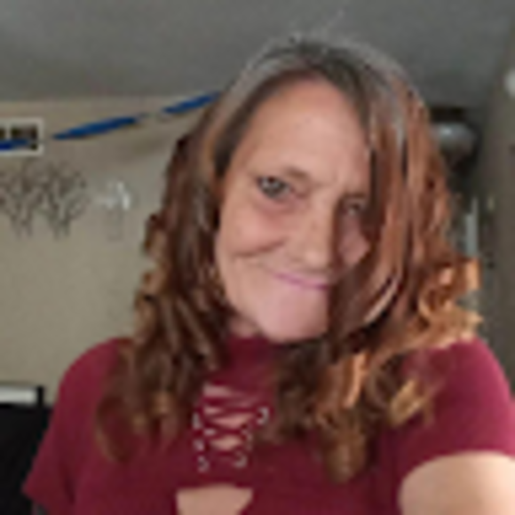 Profile Picture of Anna Descisciolo (@krazypixie1966) on Poshmark
