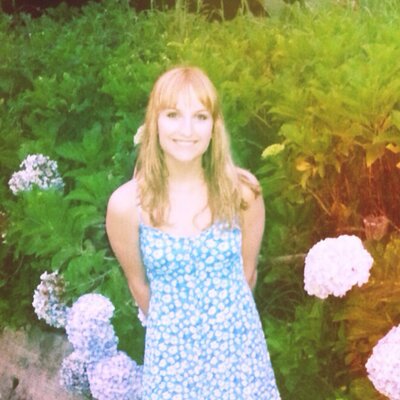 Profile Picture of Abby Block (@AbbySquare96) on Twitter