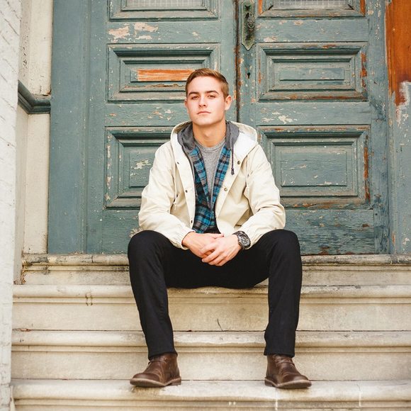 Profile Picture of Aaron Phillips (@aaronphillip190) on Poshmark