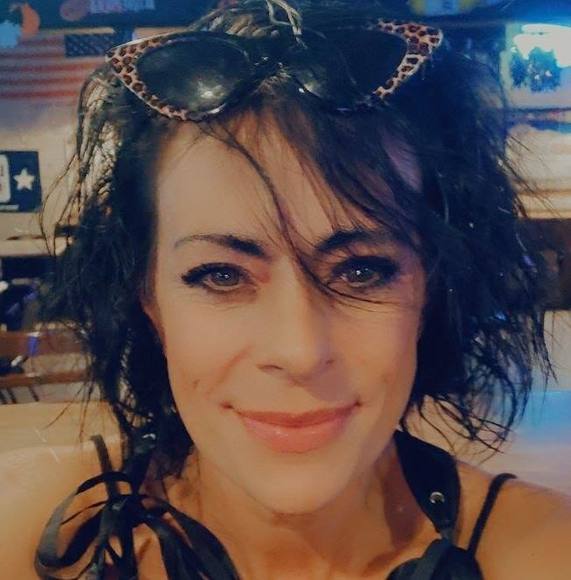 Profile Picture of Jan Daniel (@jan_daniel) on Poshmark