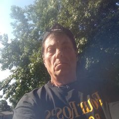 Profile Picture of darrenlaunius7 (@darren.launius) on Tiktok