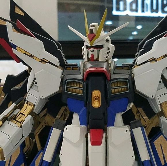 Profile Picture of Mark Boado (@markxdxman) on Poshmark