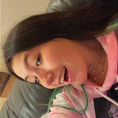 Profile Picture of Autumn (@autumncorey5) on Twitter