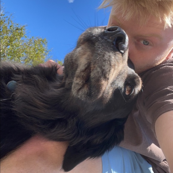 Profile Picture of Thomas Palmes (@skittykitty399) on Poshmark