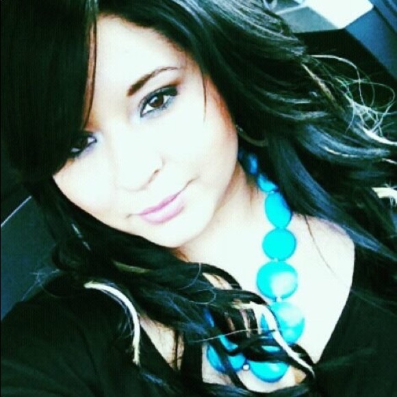Profile Picture of Priscilla Rivera (@prissy2007) on Poshmark
