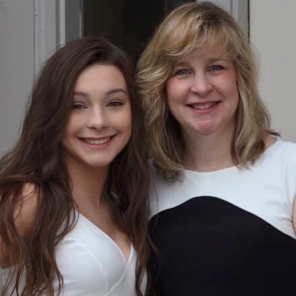 Patty Vannucci - Poshmark Profile Picture of Patty Vannucci (@pvclosett) on Poshmark