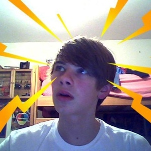 Profile Picture of Benjamin Crews (@bentothecrews) on Myspace