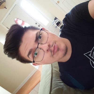 Profile Picture of Christopher Russell♫ (@OfficialChris90) on Twitter