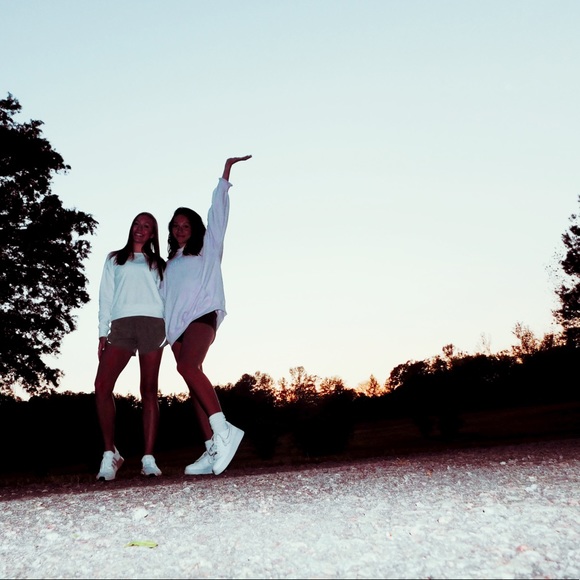 Profile Picture of Bree Outman (@breeoutman) on Poshmark