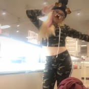 Profile Picture of Queen Julia (@queenjulia3016) on Youtube