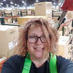 Profile Picture of Robin Miller Bedwell (@scoobygiggles45103) on Instagram