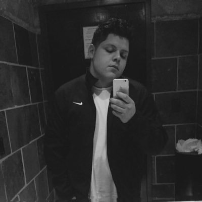 Profile Picture of Adrian Andrade (@adrianandrade95) on Twitter