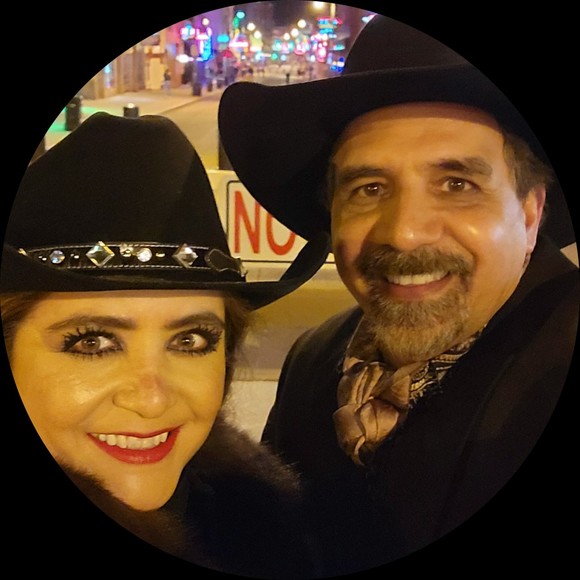 Profile Picture of Raul & maritza Davila (@rmjj2706) on Poshmark