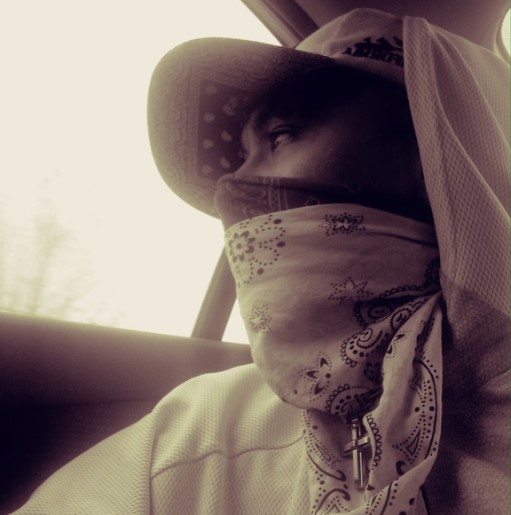 Profile Picture of Mateo Mateo (@mateomateo175) on Poshmark