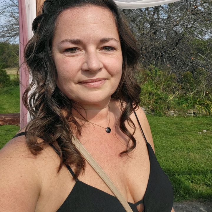 Profile Picture of wandaoconnell (@wanderfarnwide) on Tiktok